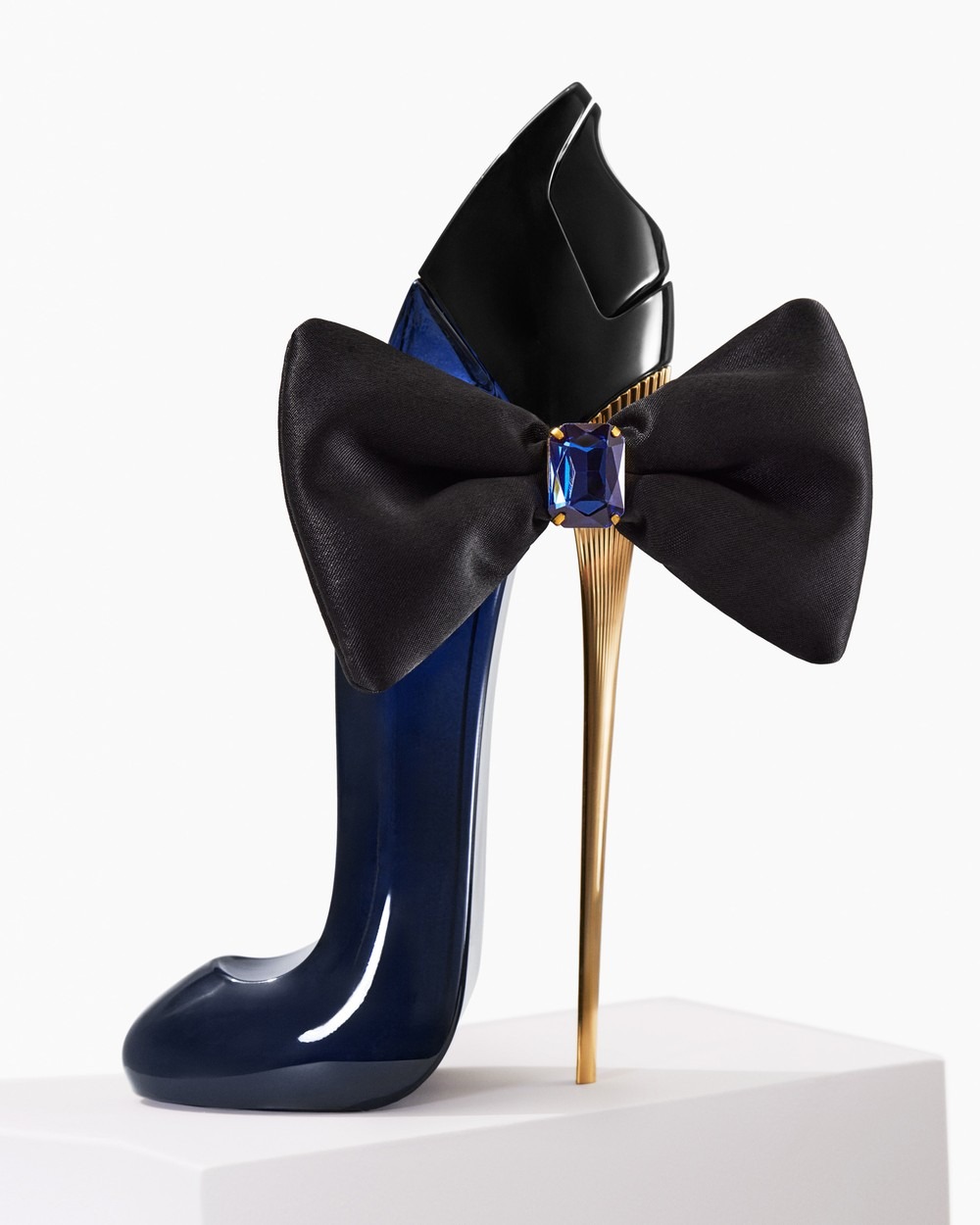 Carolina Herrera Good Girl Bow - Shop Home Fragrance recension och pris